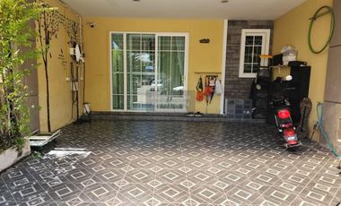 For sale 4 bedrooms townhouse in Prawet, Bangkok