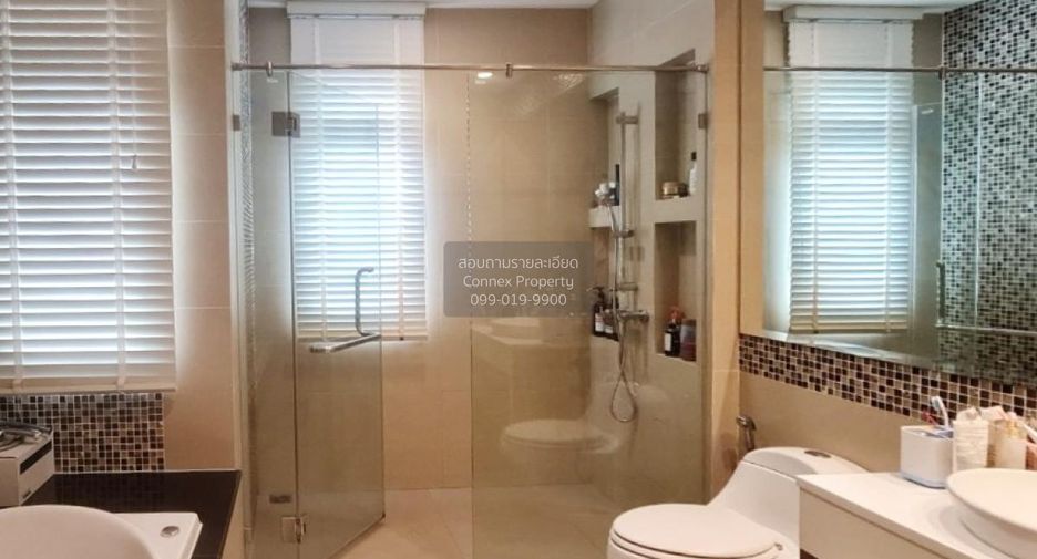 For sale 5 bedrooms house in Khan Na Yao, Bangkok
