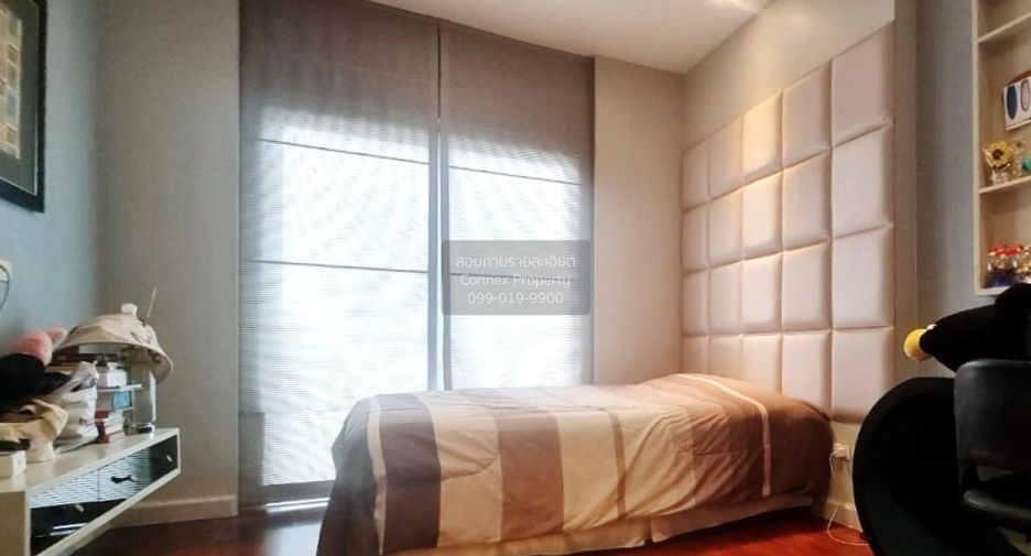 For sale 5 bedrooms house in Khan Na Yao, Bangkok