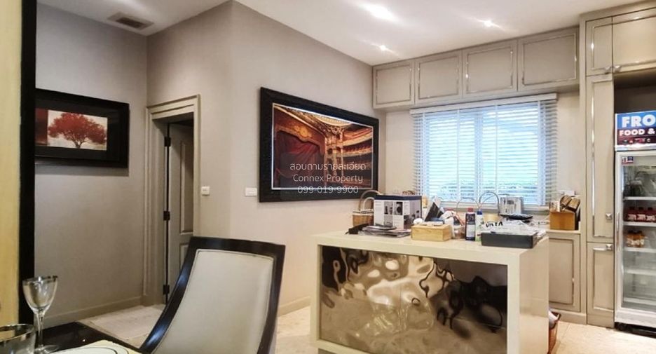 For sale 5 bedrooms house in Khan Na Yao, Bangkok