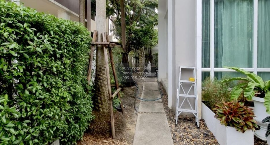 For sale 5 bedrooms house in Khan Na Yao, Bangkok