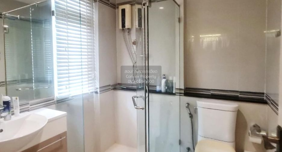 For sale 5 bedrooms house in Khan Na Yao, Bangkok