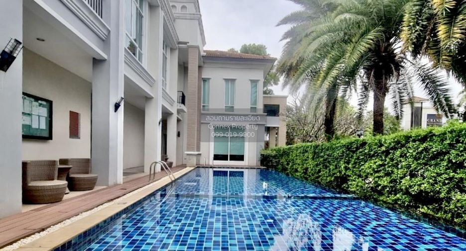 For sale 5 bedrooms house in Khan Na Yao, Bangkok