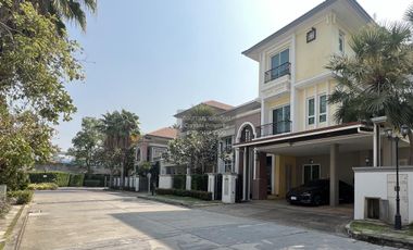 For sale 5 bedrooms house in Khan Na Yao, Bangkok