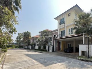 For sale 5 bedrooms house in Khan Na Yao, Bangkok