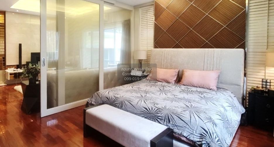 For sale 5 bedrooms house in Khan Na Yao, Bangkok