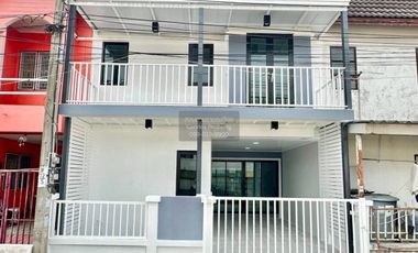 For sale 2 bedrooms townhouse in Bang Kruai, Nonthaburi