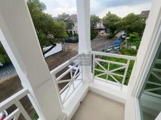 Продажа 3 спальни дом в Пращет, Бангкок