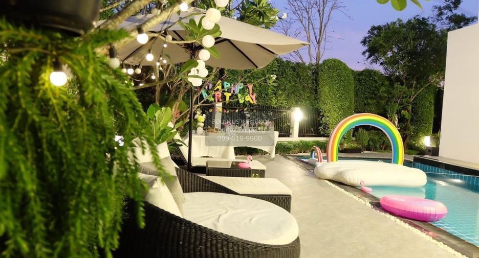 For sale 4 bedrooms house in Prawet, Bangkok