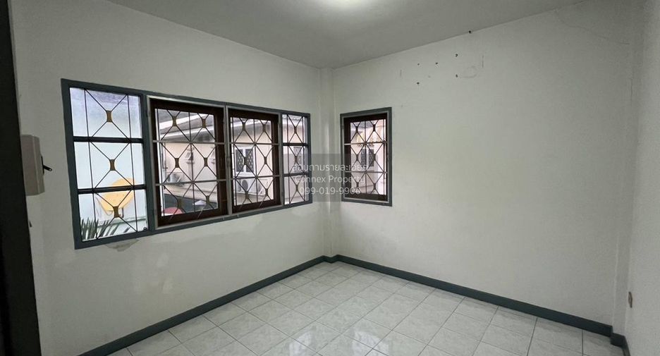 Haus zum Kauf mit 3 Zimmer in Sai Mai, Bangkok