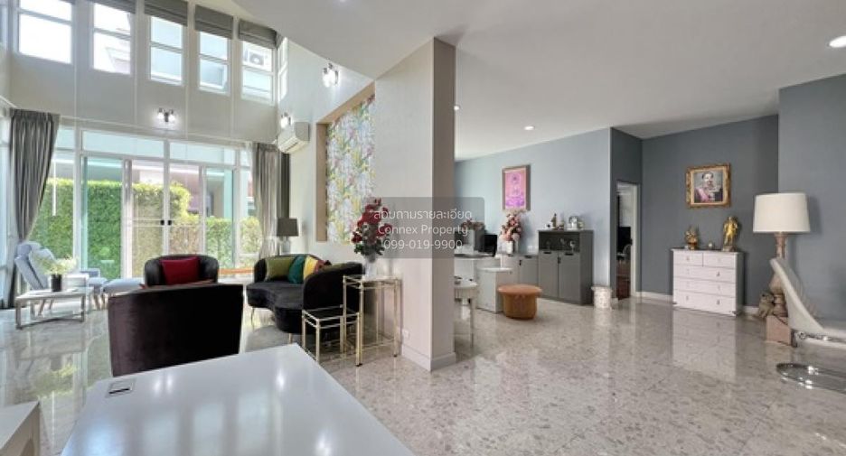 For sale 5 bedrooms house in Khan Na Yao, Bangkok