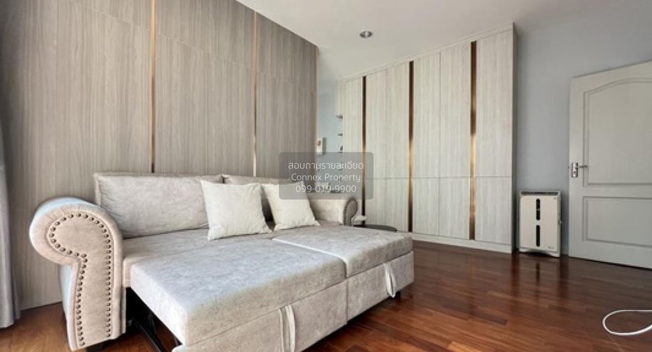 For sale 5 bedrooms house in Khan Na Yao, Bangkok