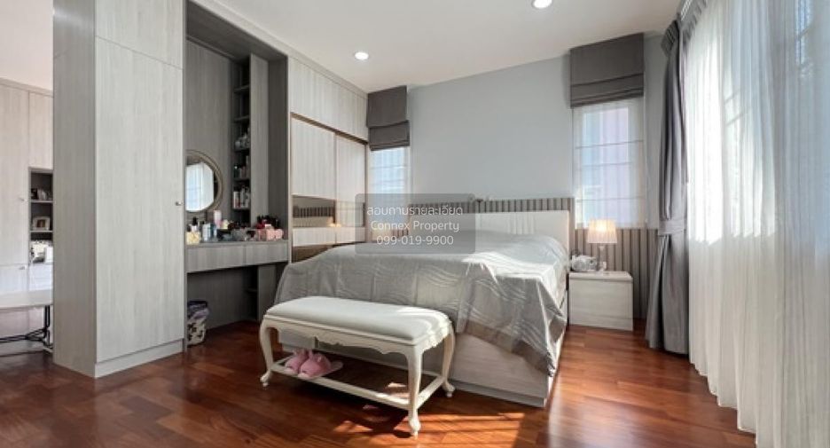 For sale 5 bedrooms house in Khan Na Yao, Bangkok