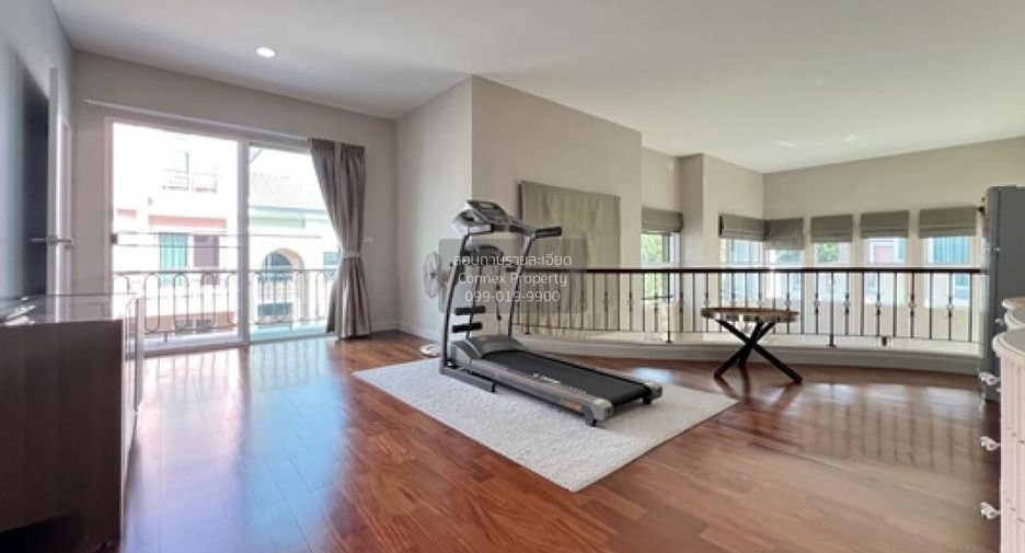 For sale 5 bedrooms house in Khan Na Yao, Bangkok
