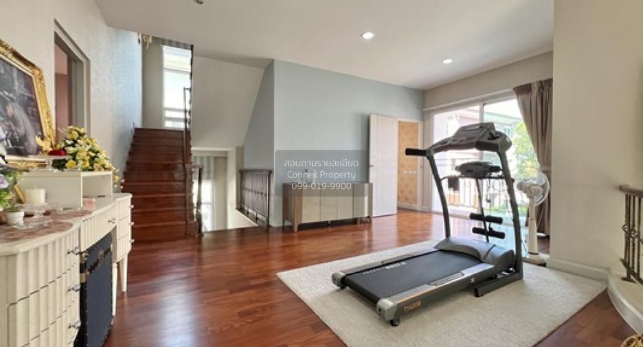 For sale 5 bedrooms house in Khan Na Yao, Bangkok