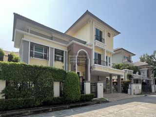 Haus zum Kauf mit 5 Zimmer in Khan Na Yao, Bangkok