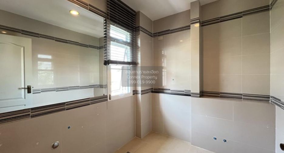 For sale 5 bedrooms house in Khan Na Yao, Bangkok