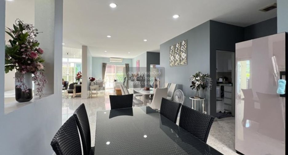 For sale 5 bedrooms house in Khan Na Yao, Bangkok