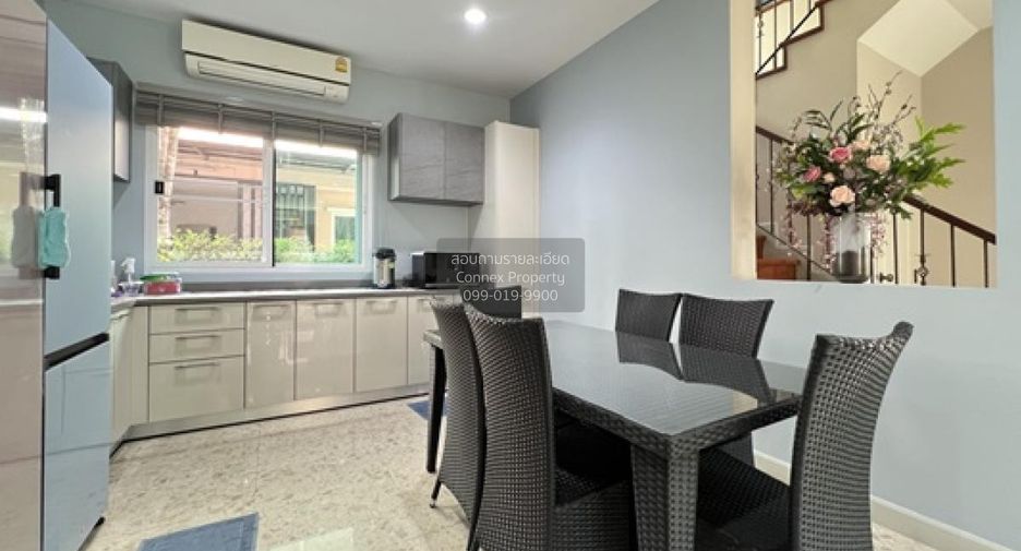 For sale 5 bedrooms house in Khan Na Yao, Bangkok