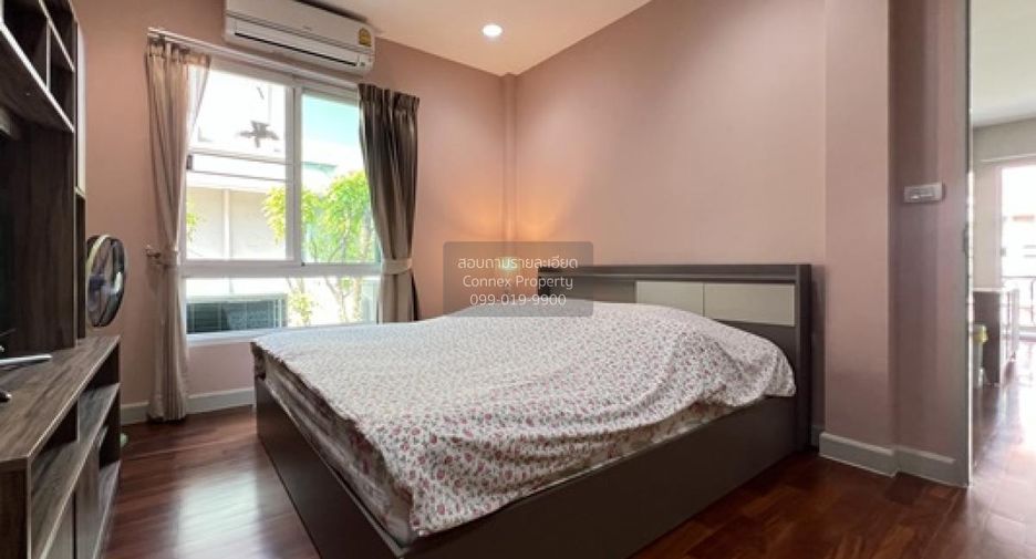 For sale 5 bedrooms house in Khan Na Yao, Bangkok