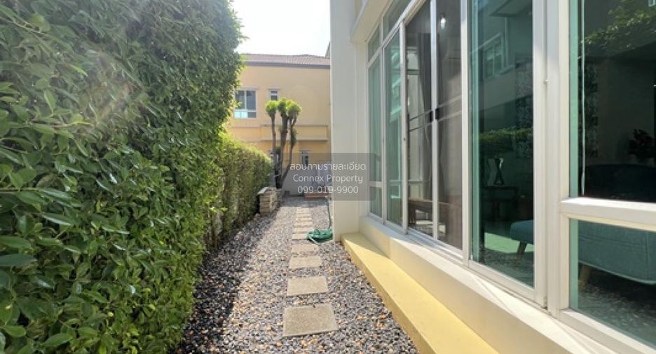 For sale 5 bedrooms house in Khan Na Yao, Bangkok