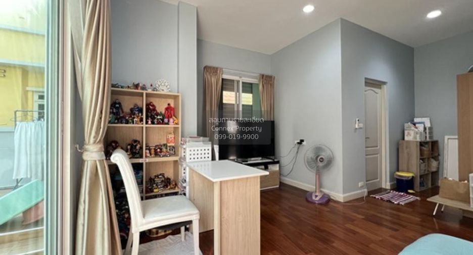 For sale 5 bedrooms house in Khan Na Yao, Bangkok
