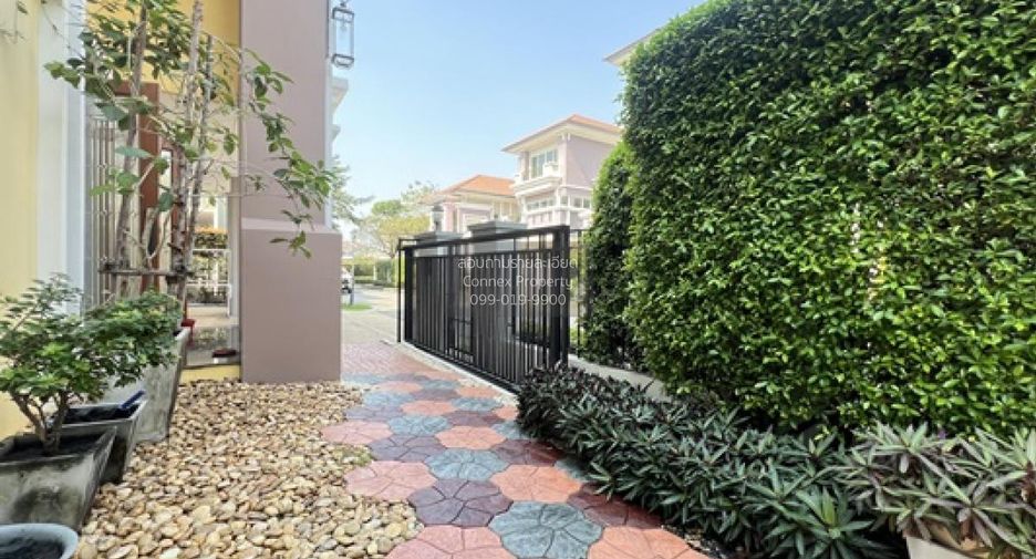 For sale 5 bedrooms house in Khan Na Yao, Bangkok