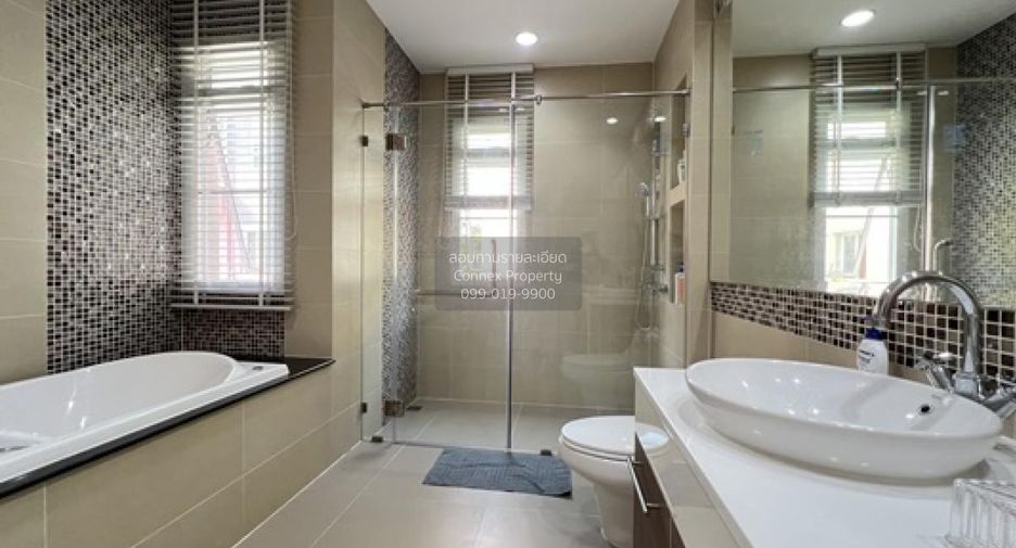 For sale 5 bedrooms house in Khan Na Yao, Bangkok