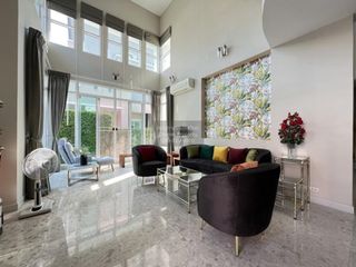 Haus zum Kauf mit 5 Zimmer in Khan Na Yao, Bangkok