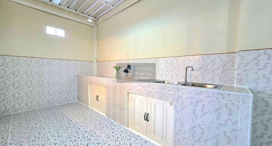 For sale 3 bedrooms townhouse in Bang Bo, Samut Prakan