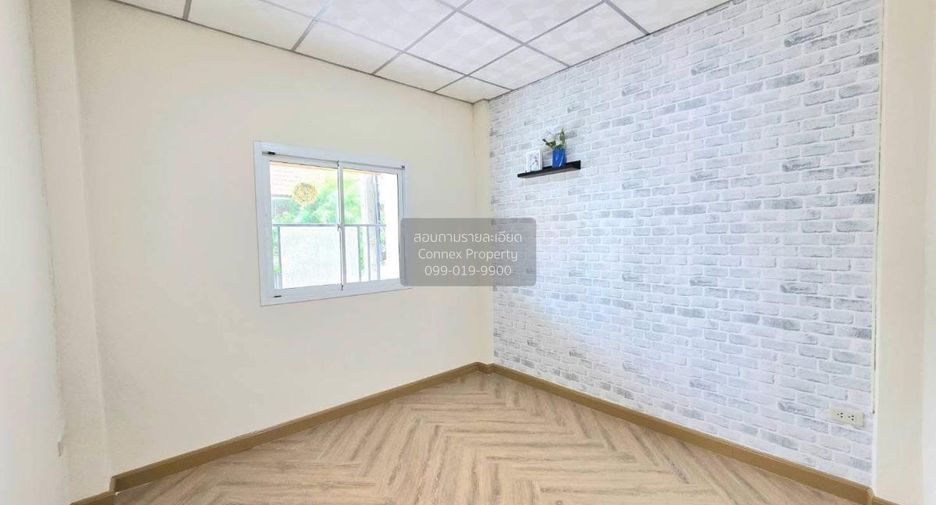 Casa adosada en venta de 3 habitaciones en Mueang Samut Prakan, Samut Prakan