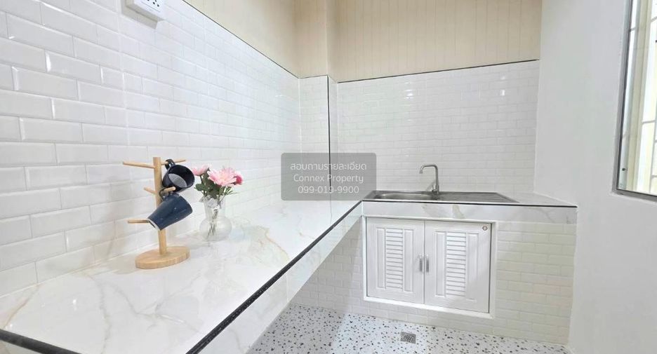 For sale 3 bedrooms townhouse in Phra Samut Chedi, Samut Prakan