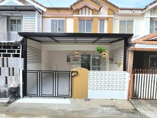 出售 3 卧室 联排别墅 在 Phra Samut Chedi, Samut Prakan