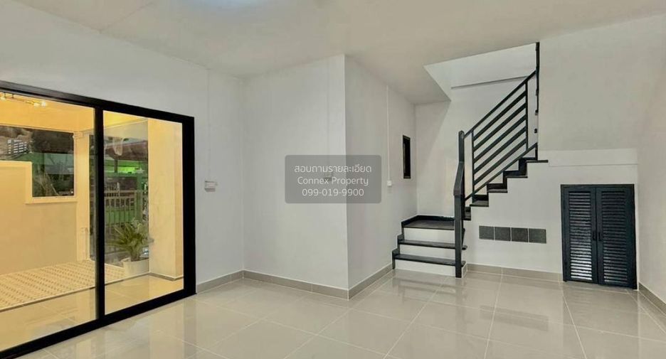 For sale 3 bedrooms townhouse in Sai Noi, Nonthaburi