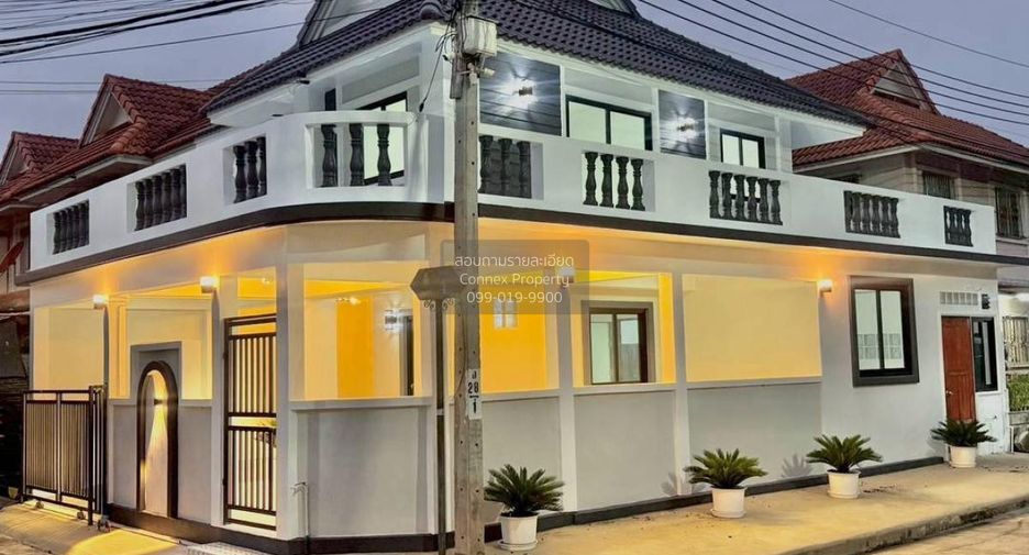 For sale 3 bedrooms townhouse in Sai Noi, Nonthaburi