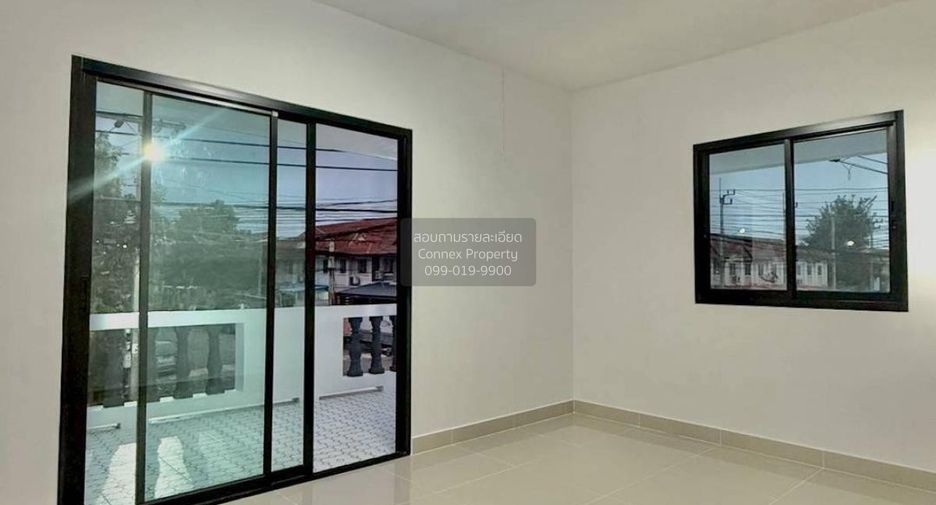 For sale 3 bedrooms townhouse in Sai Noi, Nonthaburi