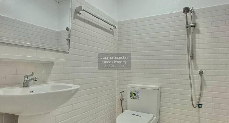 For sale 3 bedrooms townhouse in Sai Noi, Nonthaburi