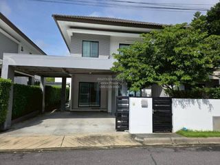 À vendre 3 chambres maison à Bang Phli, Samut Prakan