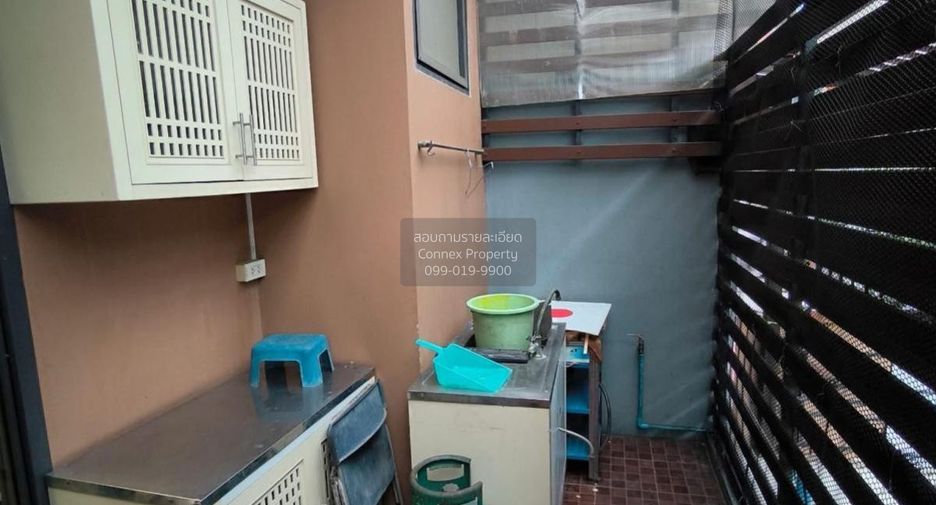 For sale 1 bed townhouse in Huai Khwang, Bangkok