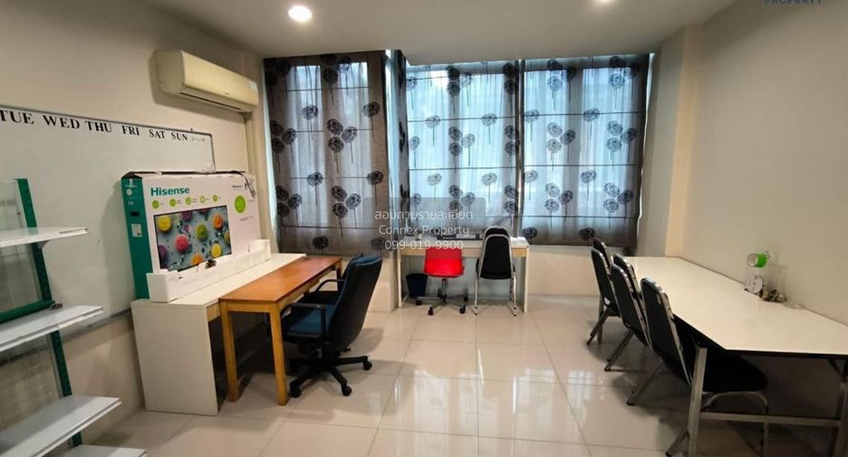 For sale 1 bed townhouse in Huai Khwang, Bangkok