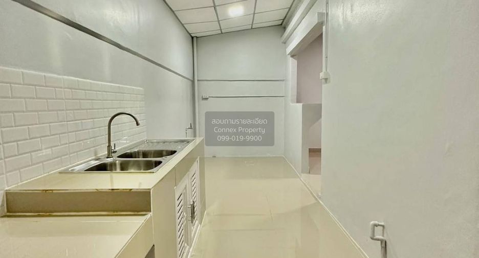 For sale 3 ベッドルーム townhouse in Bang Bua Thong, Nonthaburi