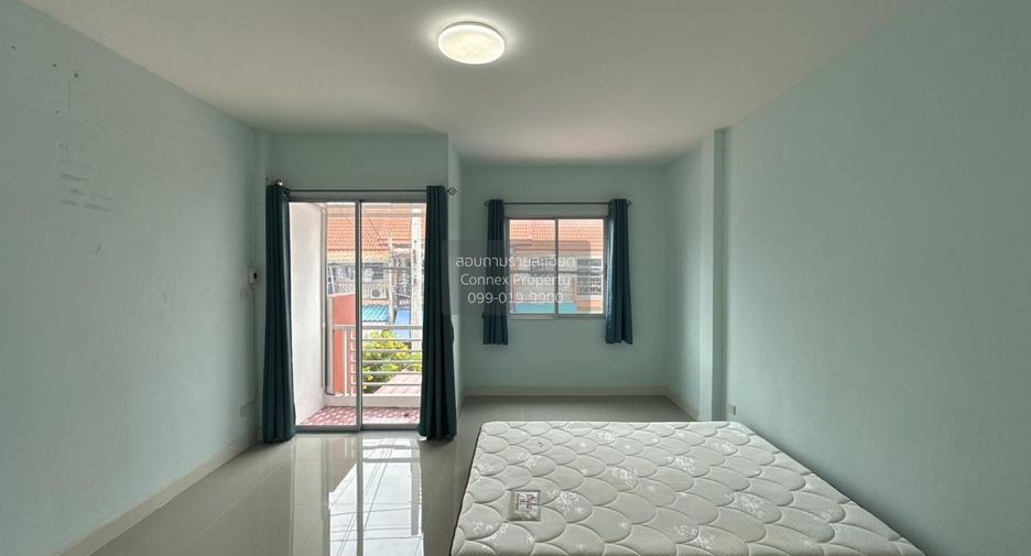 For sale 2 bedrooms townhouse in Bang Lamung, Chonburi