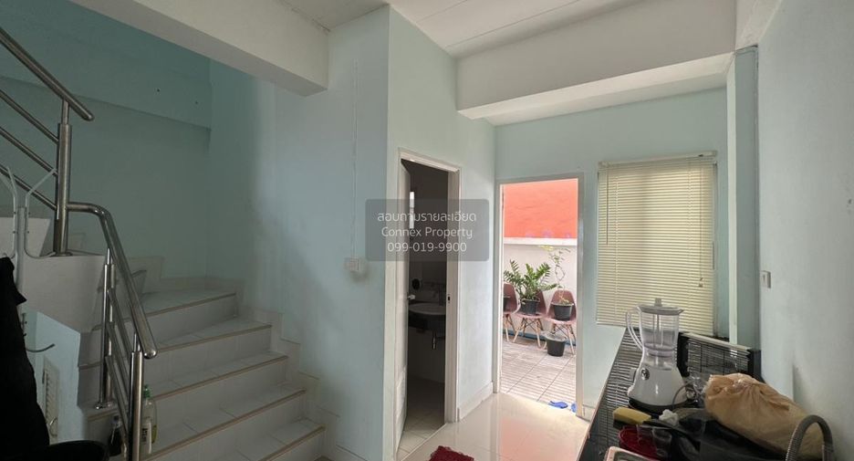 For sale 2 bedrooms townhouse in Bang Lamung, Chonburi