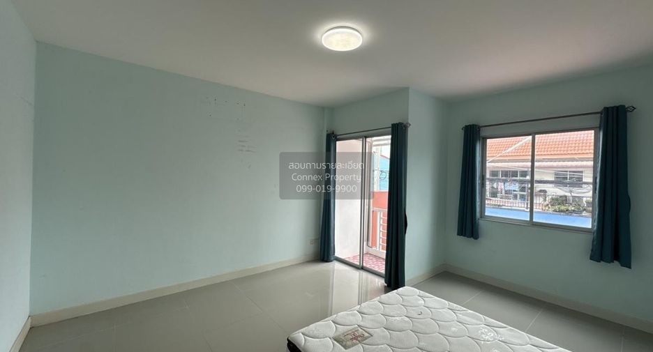 For sale 2 bedrooms townhouse in Bang Lamung, Chonburi