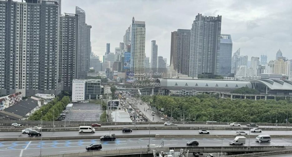 For sale 1 bed condo in Huai Khwang, Bangkok