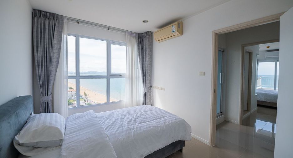 Condo en venta de 3 habitaciones 