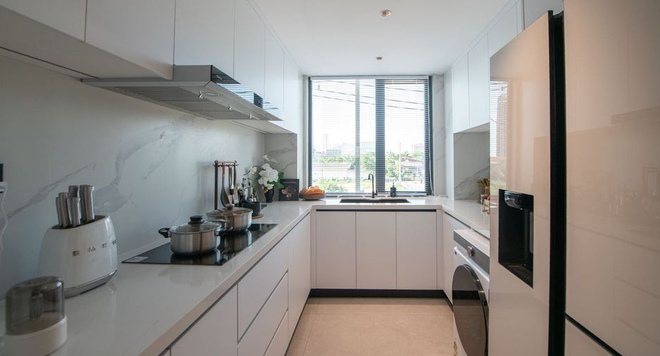 For sale 3 bedrooms condo in Sattahip, Chonburi
