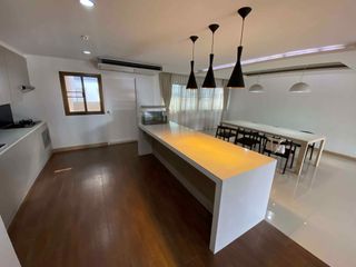 Condo en alquiler de 3 habitaciones en Watthana, Bangkok