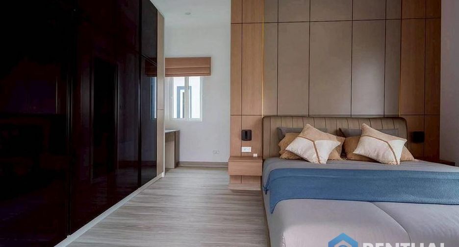 For sale 5 bedrooms house in Bang Lamung, Chonburi