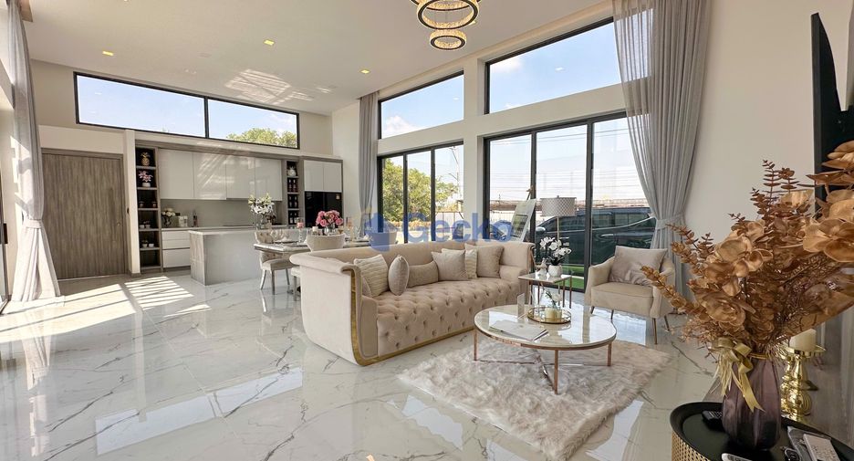 Casa en venta de 3 habitaciones en Bang Lamung, Chonburi